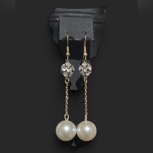 🆕 Elegant Gold and Pearl Drop Earrings